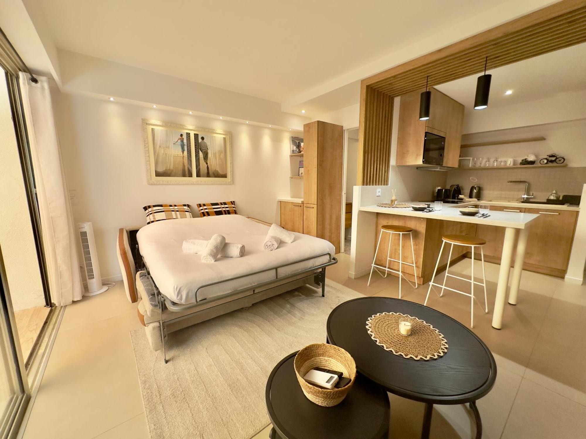 Evasion Boheme - Studio Avec Terrasse Au Coeur De Cannes Dış mekan fotoğraf